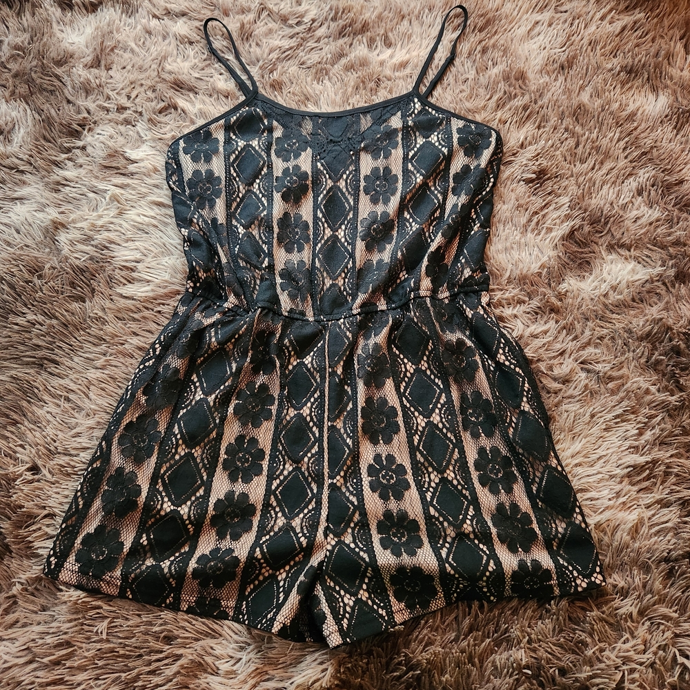 Black Lace Floral Romper Spaghetti Strap Beige/Tan Lining Boho Festival